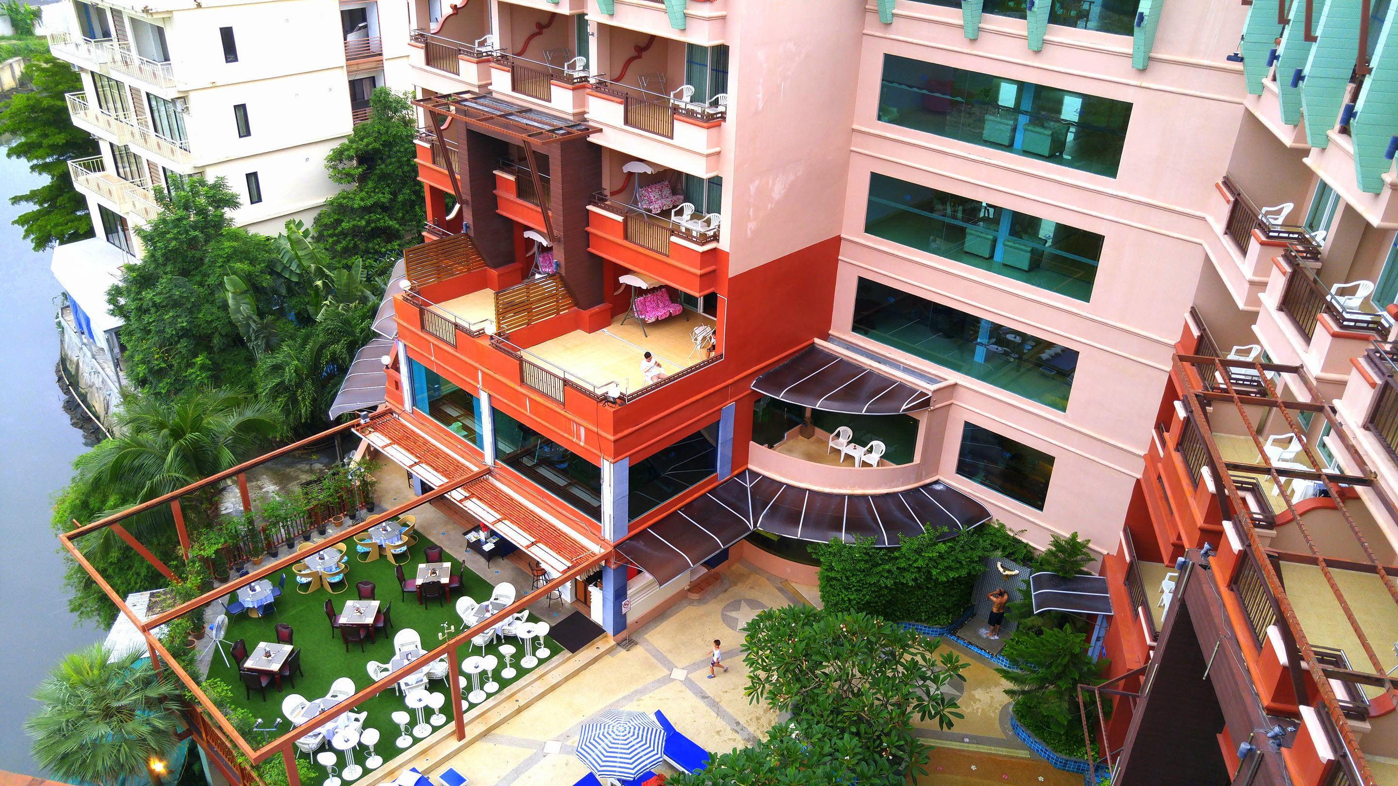 Blue Ocean Resort Patong Exterior foto